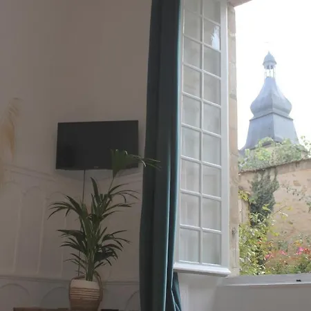 Apartment In - Sarloveze