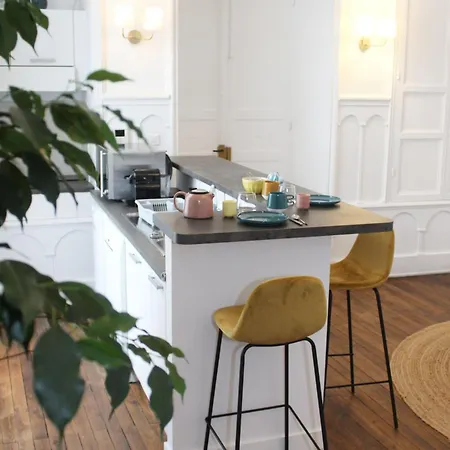 Apartment In - Sarloveze